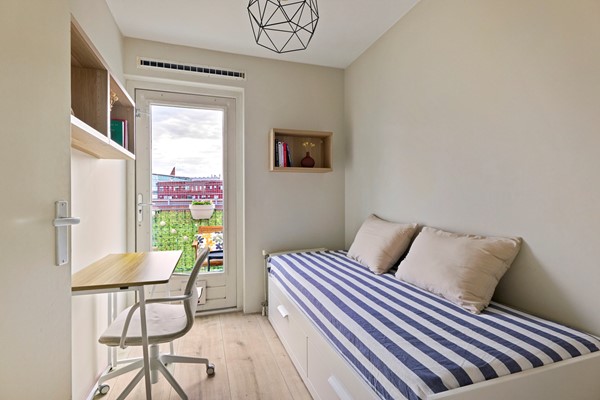 Medium property photo - Bos en Lommerplein 46, 1055 EK Amsterdam
